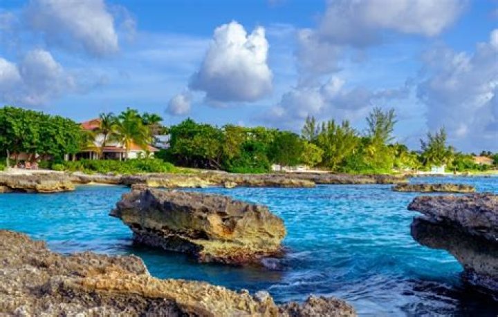10 Best Beaches in Grand Cayman