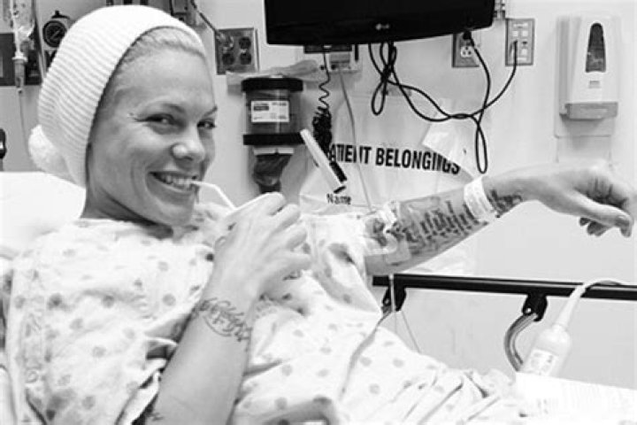 20 Endearing Celebrity Hospital Selfies