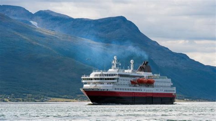 2025 Iceland Cruises