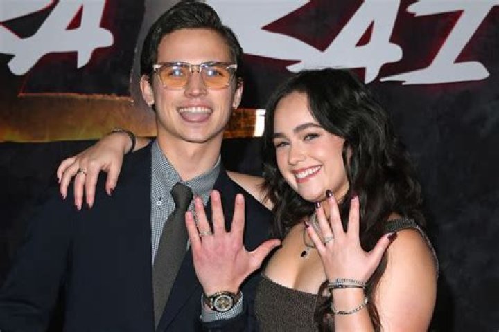 Are Cobra Kai's Mary Mouser and Xolo Maridueña dating in real life?