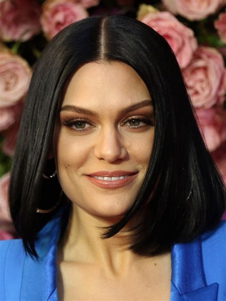 Callie Hernandez Height - CelebsHeight.org