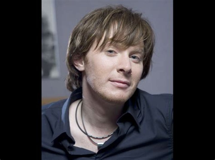 Clay Aiken is Thinking Over a Bid For Congress