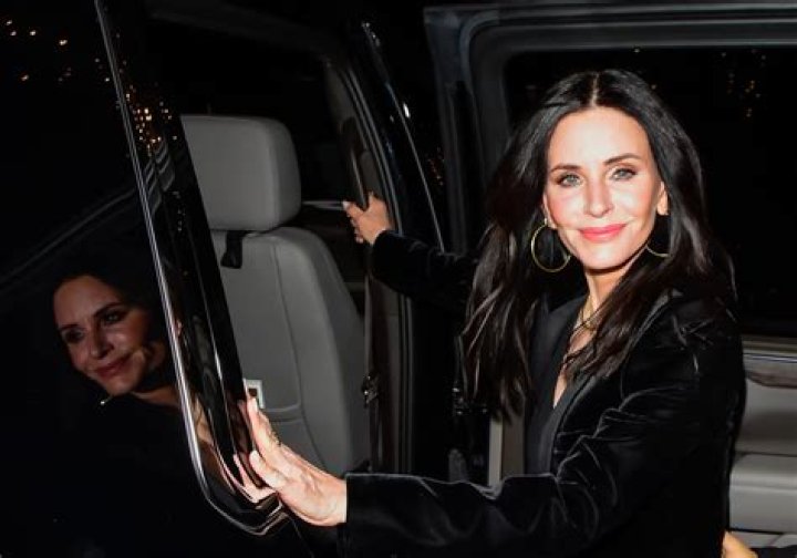 Courteney Cox proves no one else could have played Monica in Friends 20 years later 