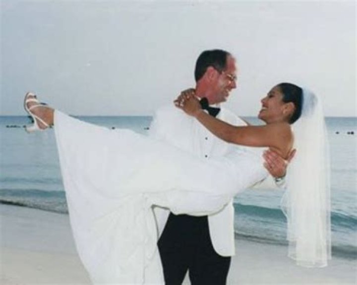 Dan Hughes QVC, Wiki, Age, Married, Wife, Salary