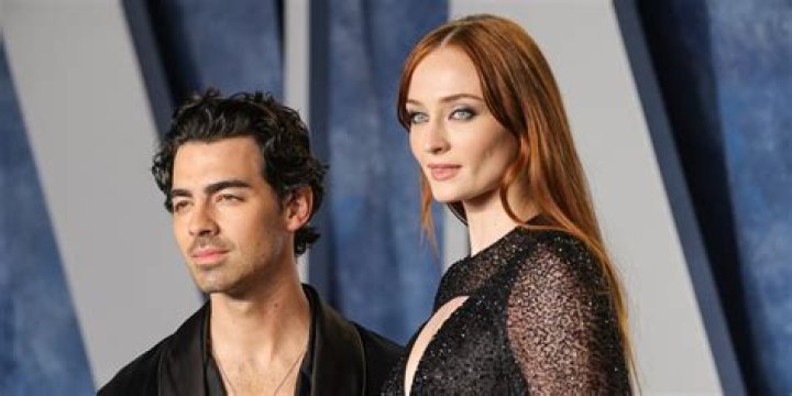 EmRata's marriage confession low-key supports Sophie Turner in Jonas divorce drama