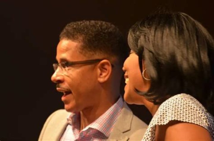 Greg Fields Wiki: Married, Wife, Robbie Owens, Family, Salary, Net Worth