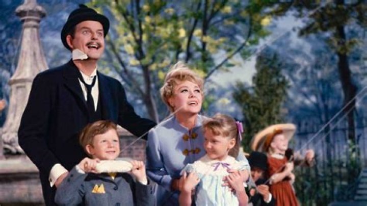 Mary Poppins' 'bright star' Glynis Johns dies - It's a 'somber day in Hollywood'