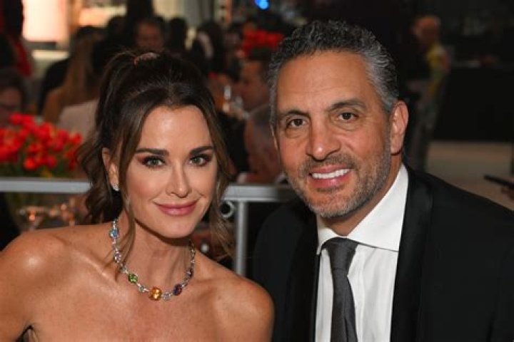 Mauricio Umansky Reacts To Rumors About Him Being Unfaithful In Marriage With Kyle Richards