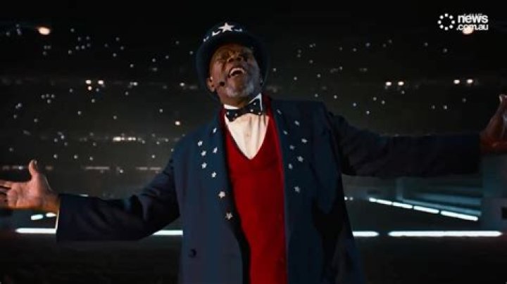 MC Hammer Involved in 800K Dispute with Uncle Sam