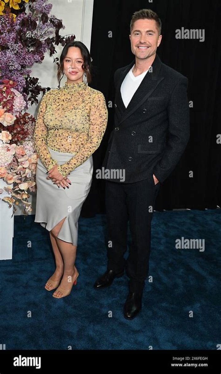 Melissa O'Neil Married, Husband, Boyfriend, Dating, Weight Loss, Family