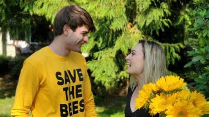 Molly Burke’s Boyfriend in 2023: Here’s the Boyfriend Reveal!