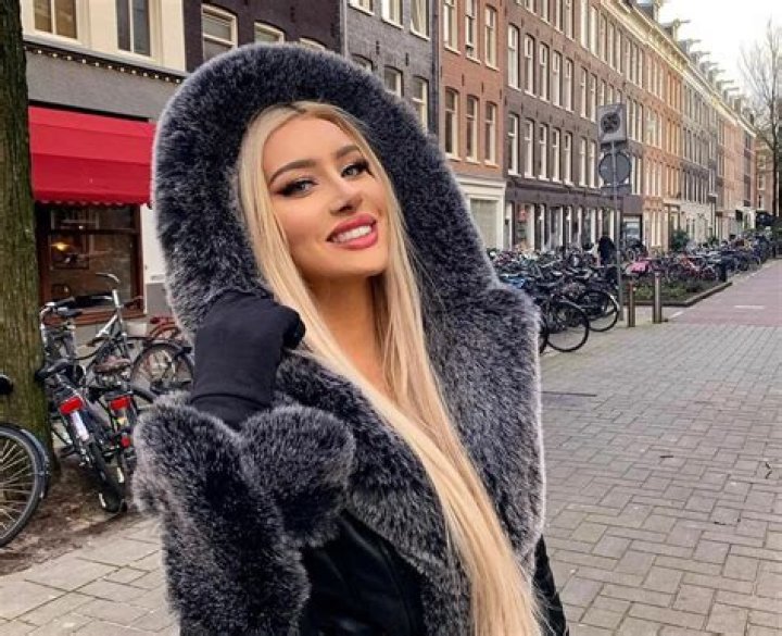 Molly Eskam Pets - Celebrity Pets