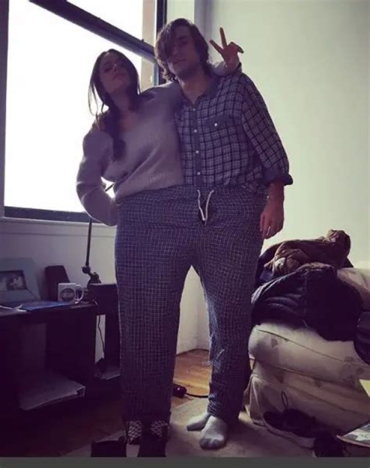 Molly Gordon Wiki, Age, Birthday, Boyfriend, Dating, Affair, Parents, Height