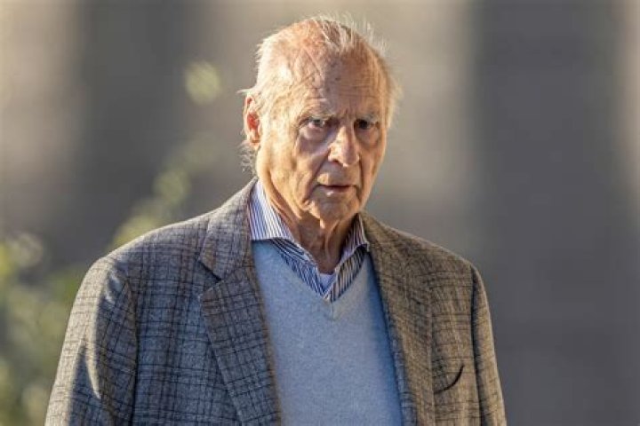 Tom Girardi Undergoing 'Further Decline' In Alzheimer's Struggle